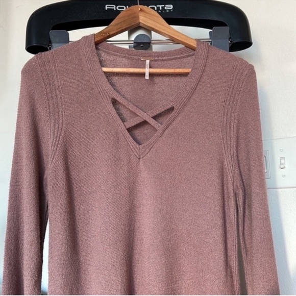 Free People Crisscross Tunic Sweater Sz M High Low V neck Long Sleeves Mauve - Picture 3 of 11